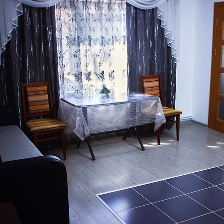 Hotel Confort Drochia Bagian luar foto