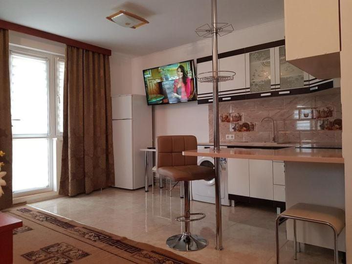 Hotel Confort Drochia Bagian luar foto